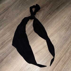 🖤 LULULEMON BLACK HAIR TIE 🖤
